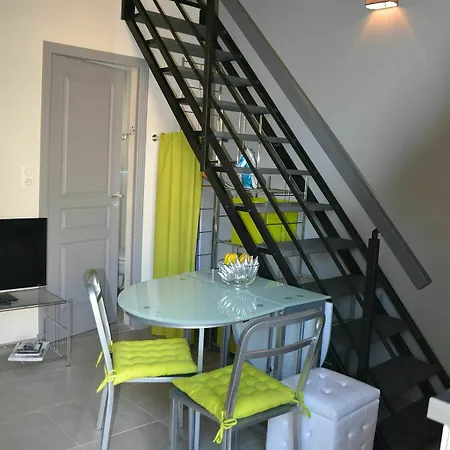 Etoile Apartment