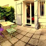 Etoile Apartman *